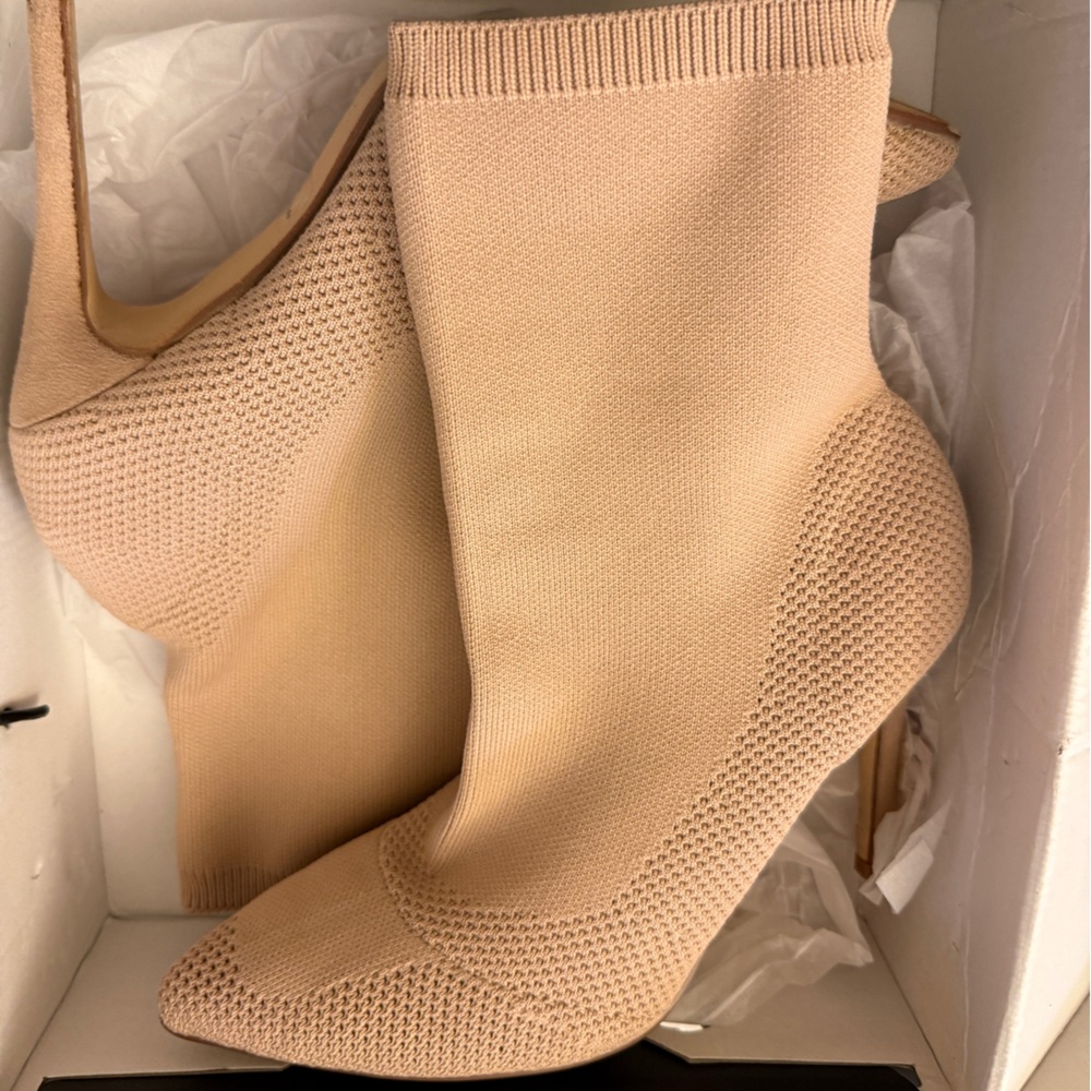 Nude heeled booties